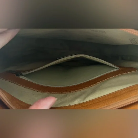 Lottusse Tan Leather Structured Shoulder Bag - Picture 5 of 9